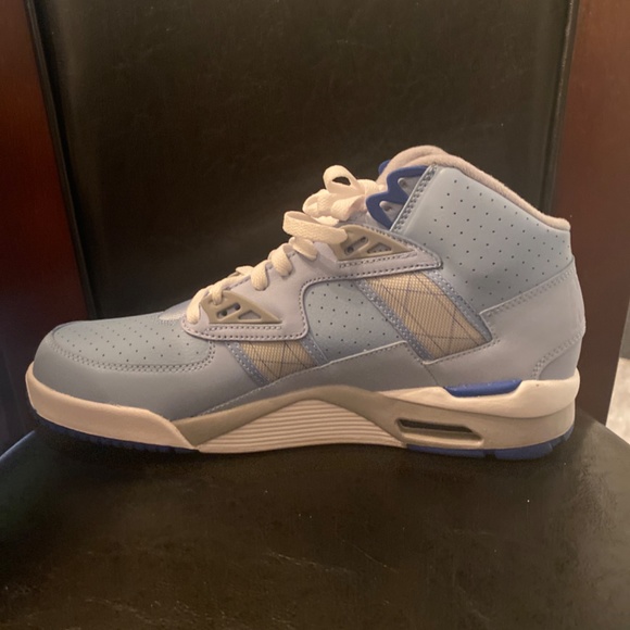 Nike Air - Picture 2 of 4